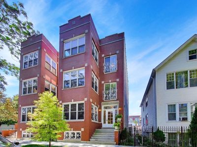 2236 N Maplewood Ave #2