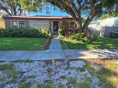 214 SW 2nd Pl