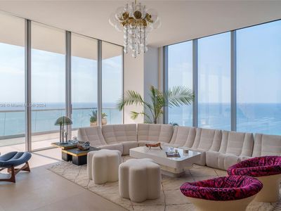 18501 Collins Ave #4204