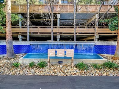 420 N Civic Dr APT 403