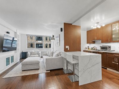 222 E 80th St APT 8G