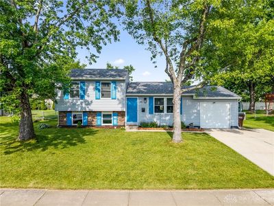 Property at 306 Westerly Hills Dr, Englewood, OH