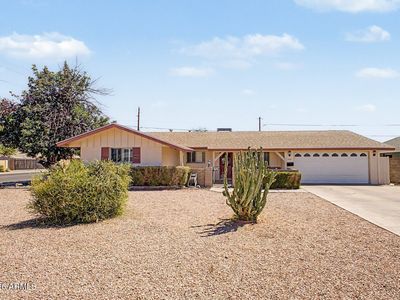 1063 E LOYOLA Drive