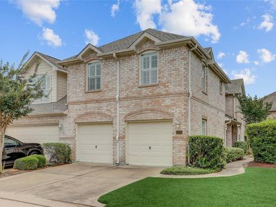 1135 Enclave Sq W