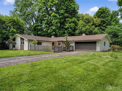 460 Deauville Dr