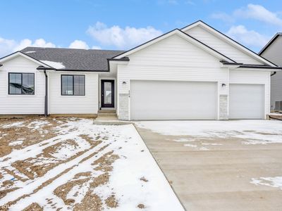 154 SE Wildflower Dr