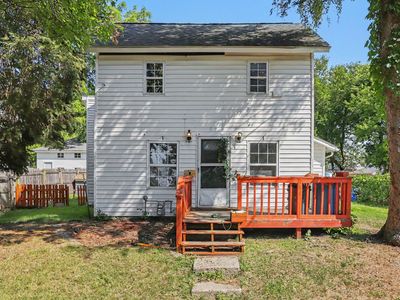 64 Goguac St W