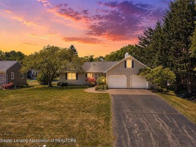 1212 E Geneva Dr