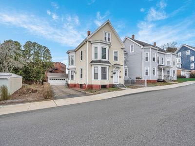 60 Beach St