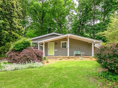 2710 Shady Lawn Dr