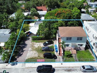255 NW 32nd St