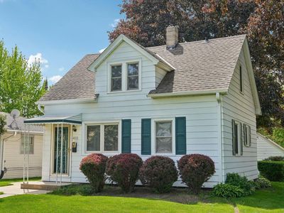 4033 N 93rd STREET