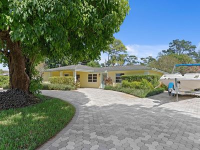 Property at 1192 Pineway Drive, Haverhill, FL