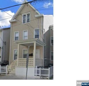 93 Highland Street