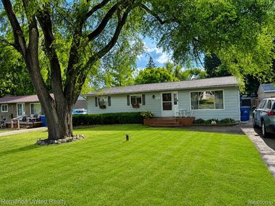 Property at 4861 Allingham Dr, White Lake, MI