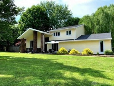 555 Briarwood Ct
