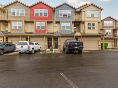 Property at 475 SE 35th St Unit E27, South Beach, OR
