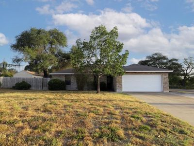 302 BAIN DR