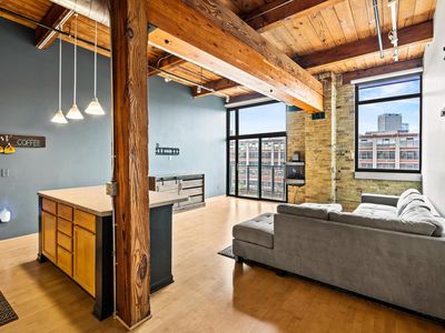 200 South Water STREET #307