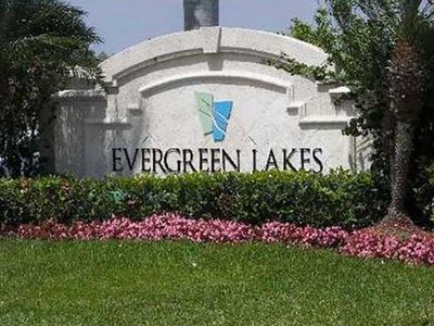 5045 Wiles Road #308