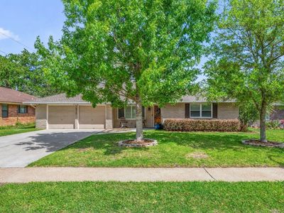 6546 Lindyann Ln