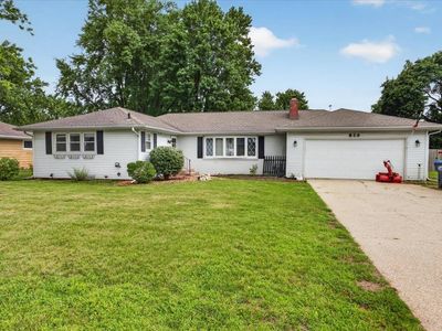 Property at 879 E Inman Pkwy, Beloit, WI