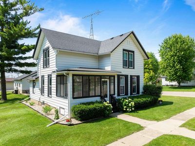 11 West Rockwell STREET