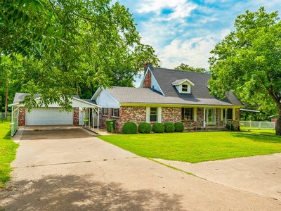 210 Yucca Dr