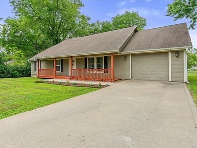 800 E North Main St
