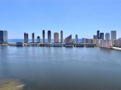 4000 Island Blvd APT 1704