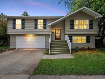 Property at 1953 Lakeside Dr, Iowa City, IA