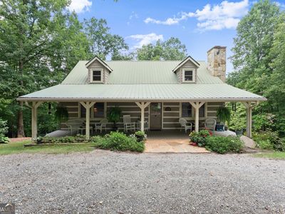 481 Leona Ln