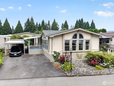 Property at 819 Mountain Villa Loop, Enumclaw, WA