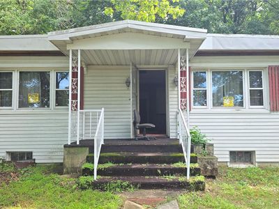 Property at 8112 Airport Rd E, Bath, PA