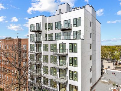 2183 Ocean Ave #3B