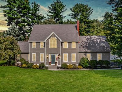 6 Carriage House Way
