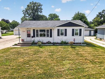 720 Dena St