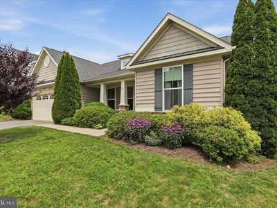1304 Moore Spring Ct