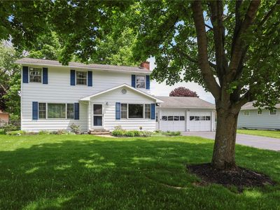 124 Holiday Dr