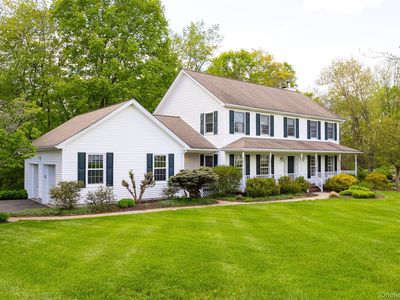 76 Rockledge Drive
