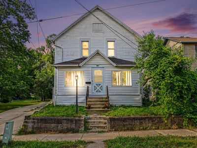 148 E Emerson St