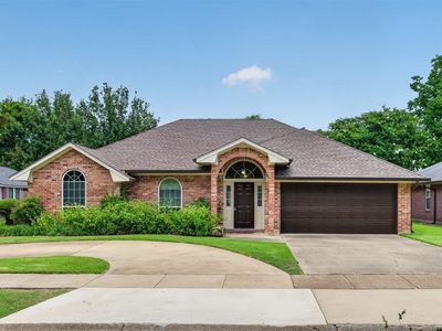 2204 Middle Creek Blvd