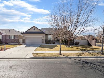 2966 S Sefton Dr