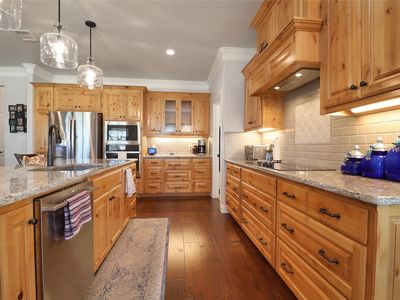 8701 Oakland Ct