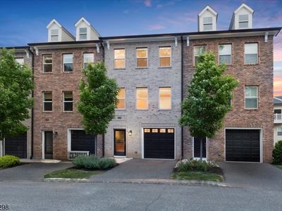 102 Abbe Rd