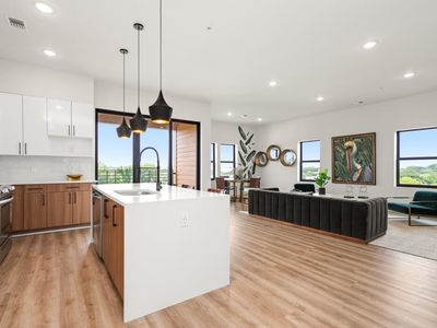 112 Rogers St NE #512