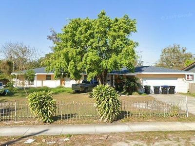 1216 N POWERS DRIVE