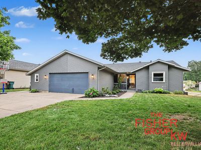 8504 Corsica Dr