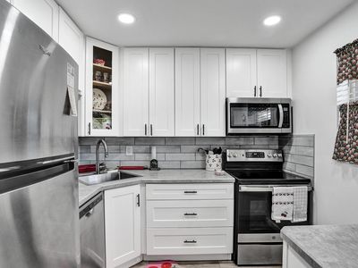 8390 Lagos De Campo Boulevard #301