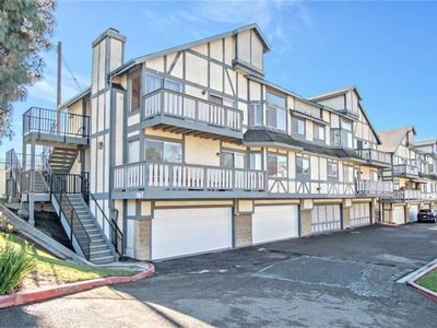 527 S Walnut St APT 3